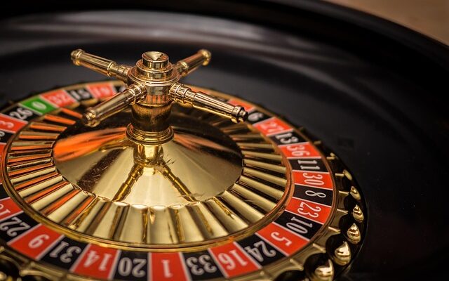 Casinoernes psykologi: Sådan bliver du lokket til at spille mere